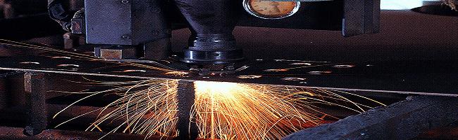 レーザーカット加工の様子